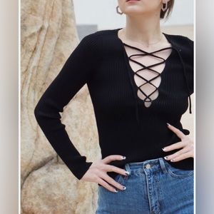 Zara women’s black V-neck Lace up ribbed long sleeve sweater small